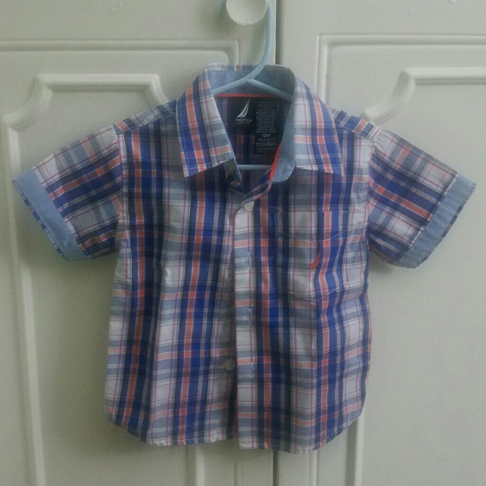 Nautica Short Sleeve Collared Button-down