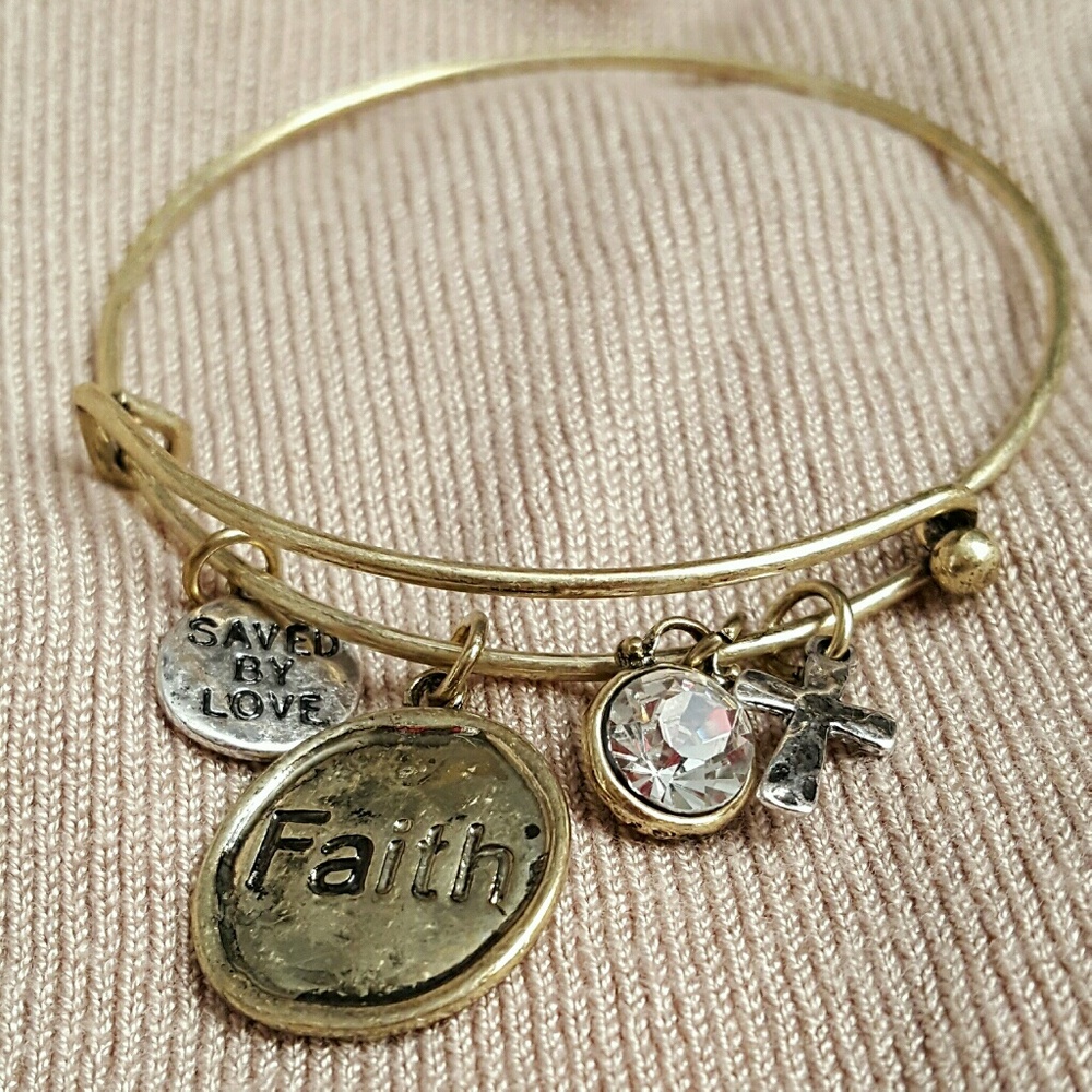 Adjustable bangle bracelet