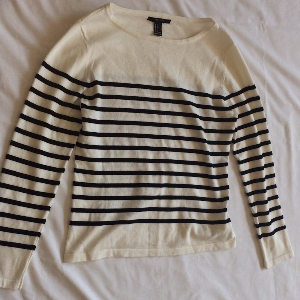 Forever 21 cropped sweater HOST PICK 4/26/17