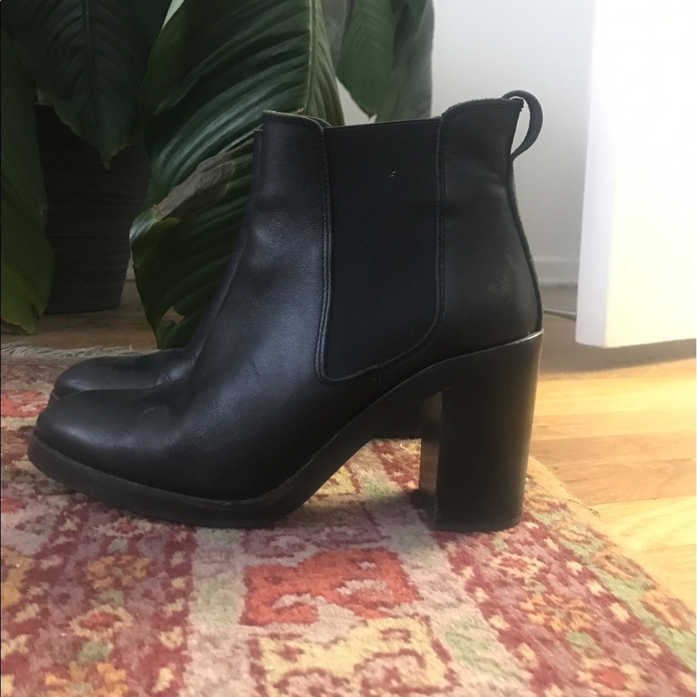 Topshop Chelsea Boots