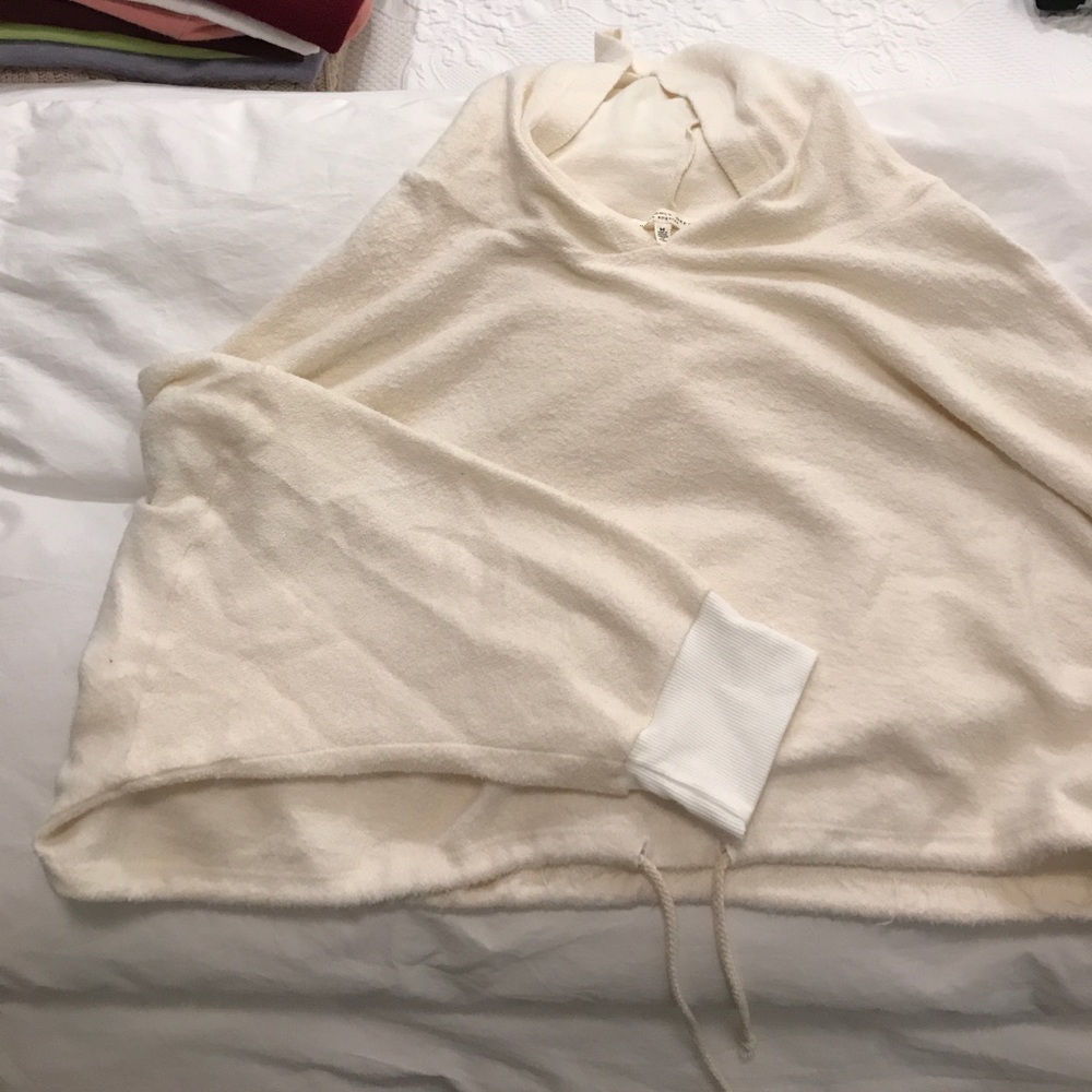 Urban Outfitters Sweatshirt