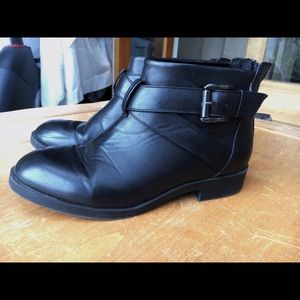 Zip Up Black Ankle Boots
