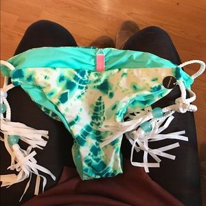 VICTORIA SECRET REVERSIBLE SWIM SUIT BOTTOM