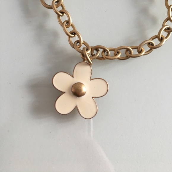 Marc by Marc Jacobs Gold Daisy Bracelet - Picture 3 of 4