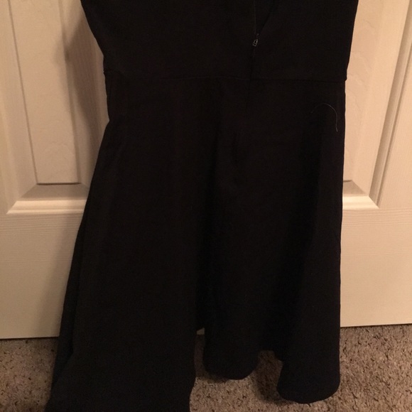 Dress - Picture 4 of 4