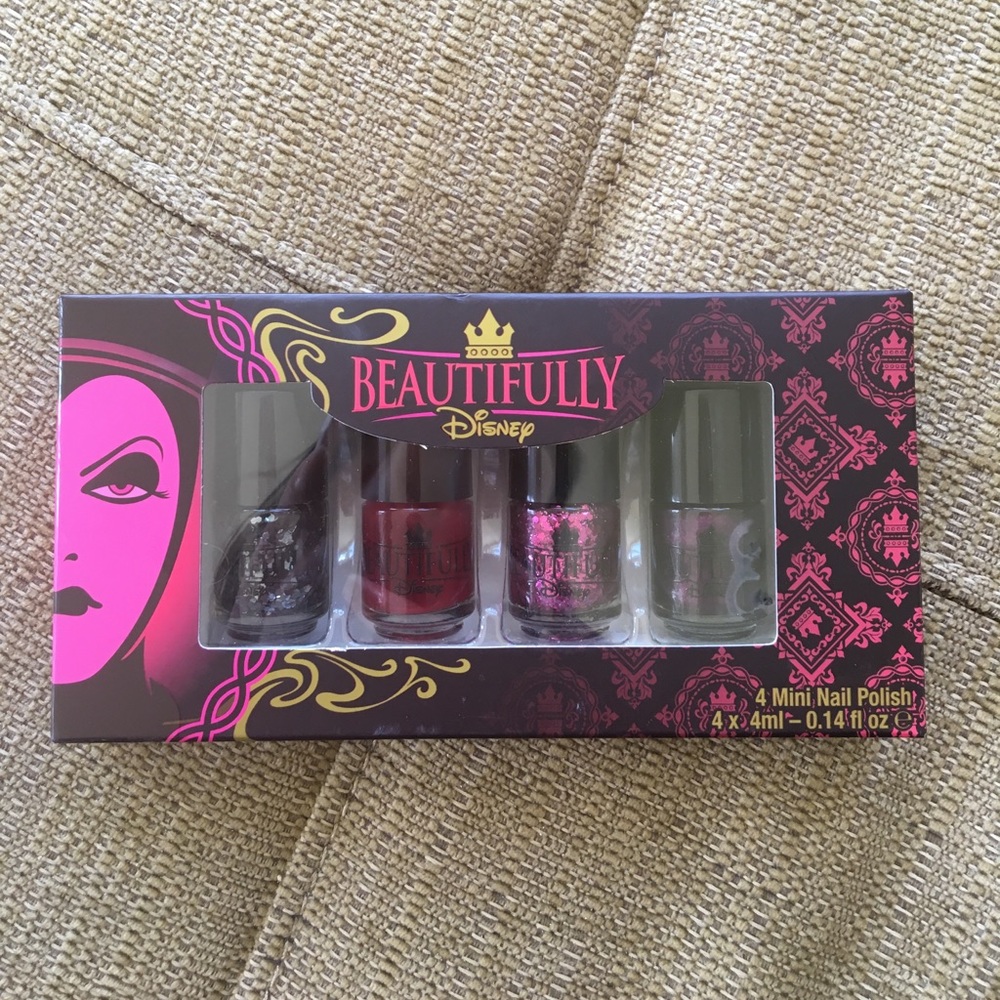 Beautifully Disney Villains  Nail Polish Set