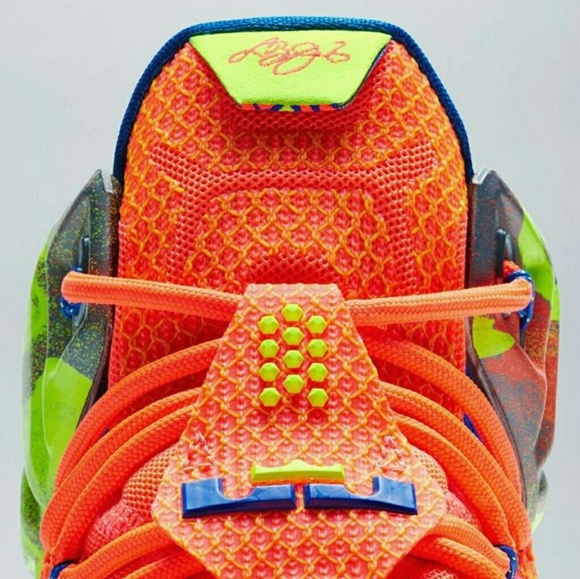 Nike LeBron XII Six Meridians Hyper Crimson Volt M - Picture 3 of 4