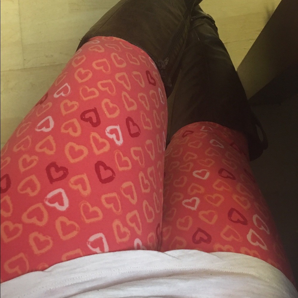 EUC Lularoe TC leggings Hearts