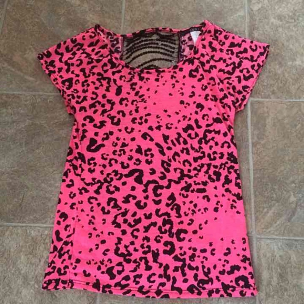 Leopard Print Shirt W/ Open Back