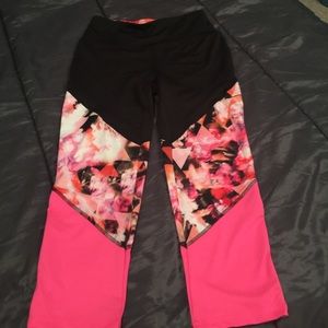 🎃PRICE DROP🎃. RBX CAPRI WORK OUT PANTS