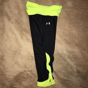 EUC Under Armour Crop Leggings