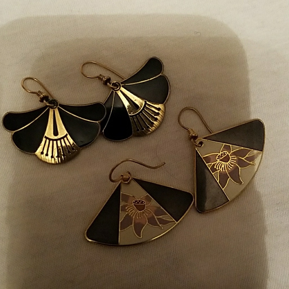 Earrings-hold for @ assembled.