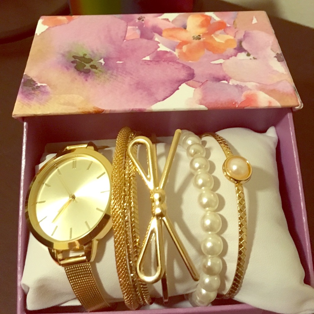 Gold Plated Watch + Matching Bracelets NEW