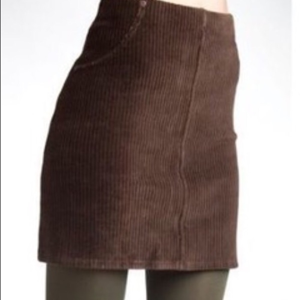 NWT hue corduroy mini skirt