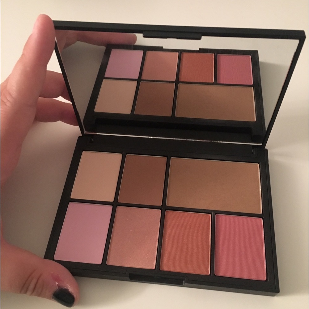 NARS issist pallet