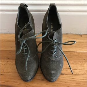 Chinese Laundry green / gray booties! Size 6