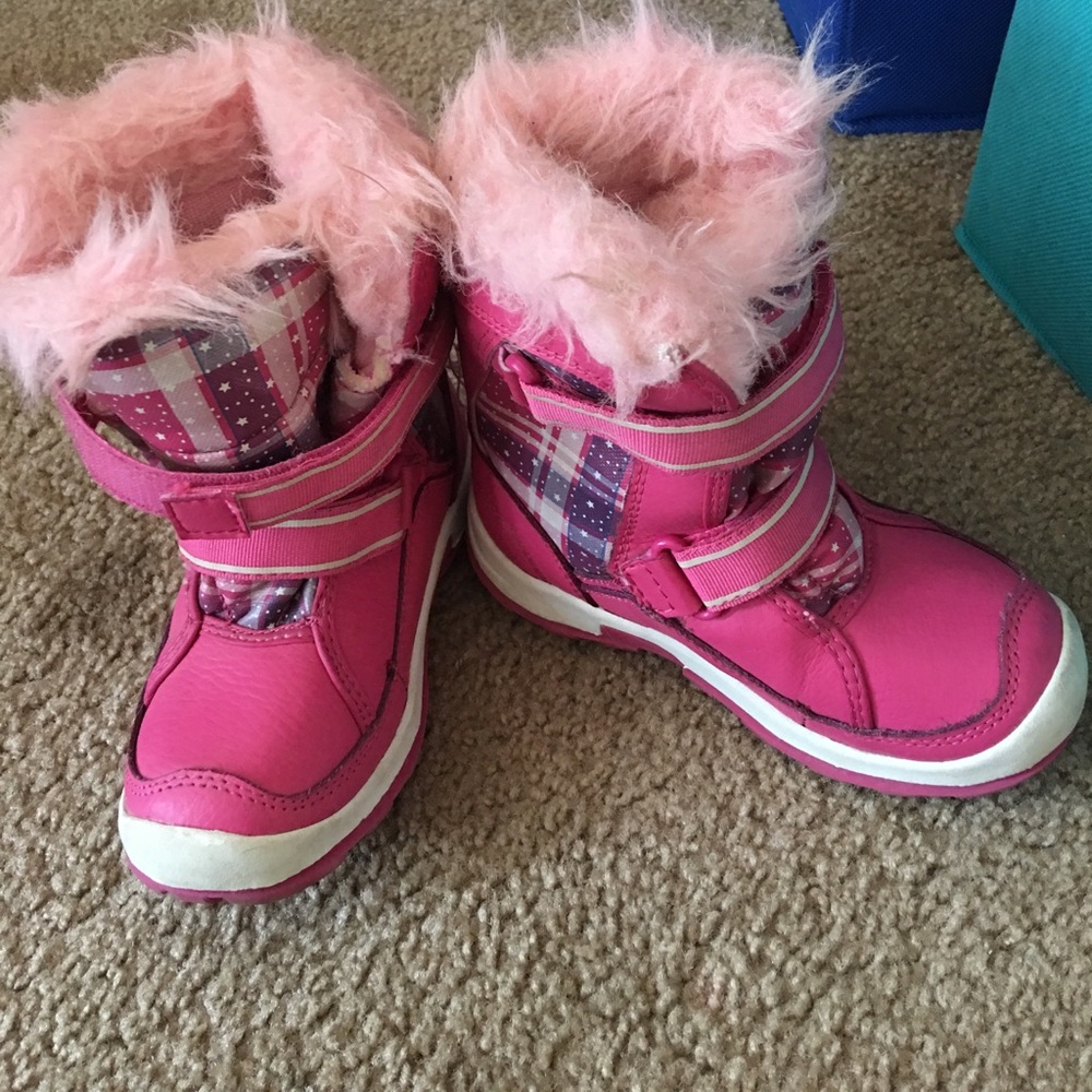 Girls snow boots