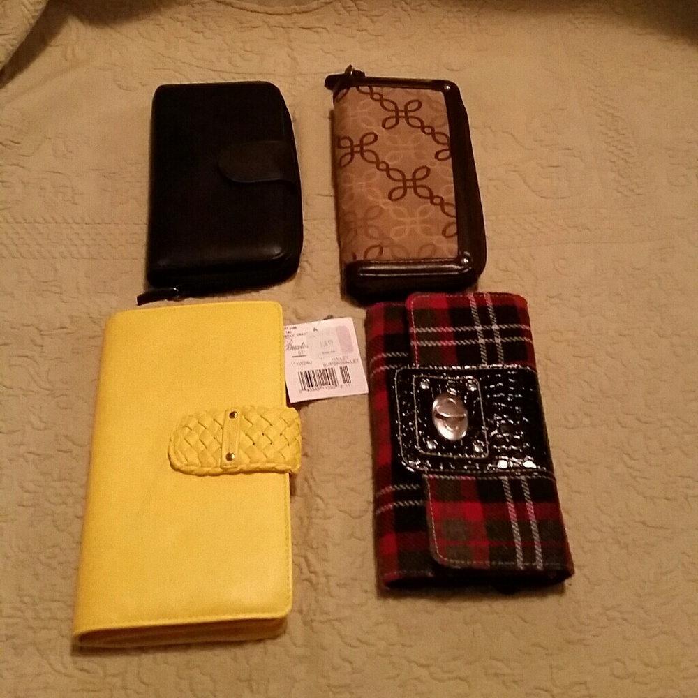 4 wallets