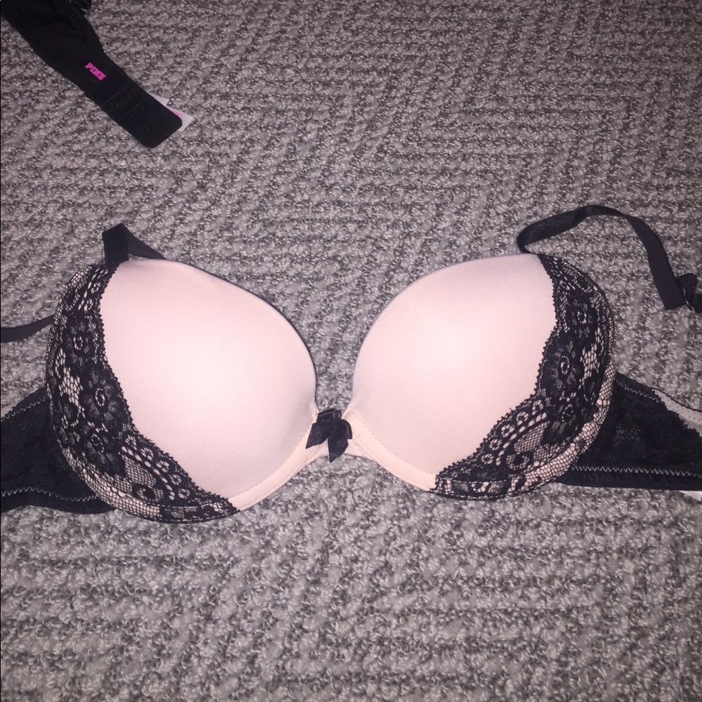 Pink and black lace push up bra - Picture 1 of 3