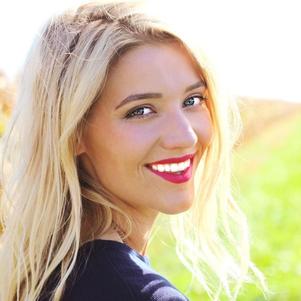 Meet your Posher, Haley