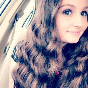 Meet your Posher, Whitney