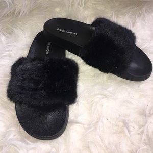 📢Final Sale🎊Steve Madden Softey Slide