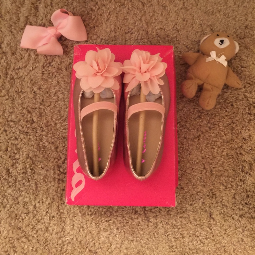 Nina Flats