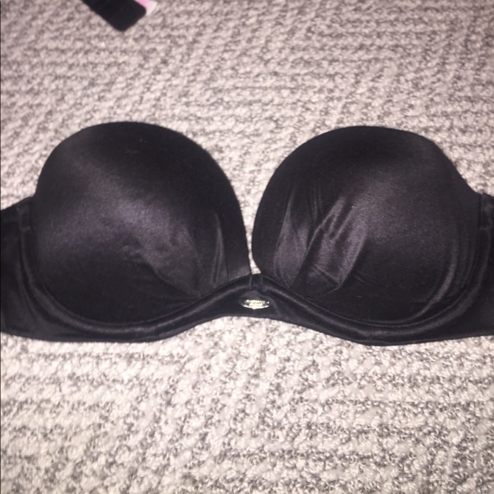 Black strapless Victoria Secret bra