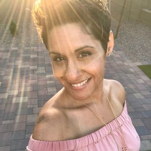 Meet your Posher, Liza