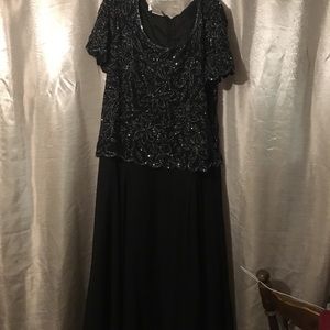 Gorgeous black fancy party dress