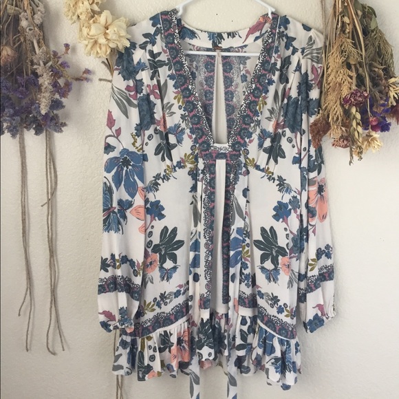 Free People Tops - Free People Violet Hill Plunging Ruffle Detail Top