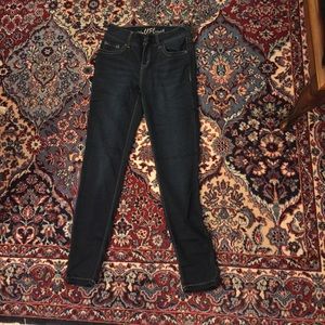 Dark wash jeggings