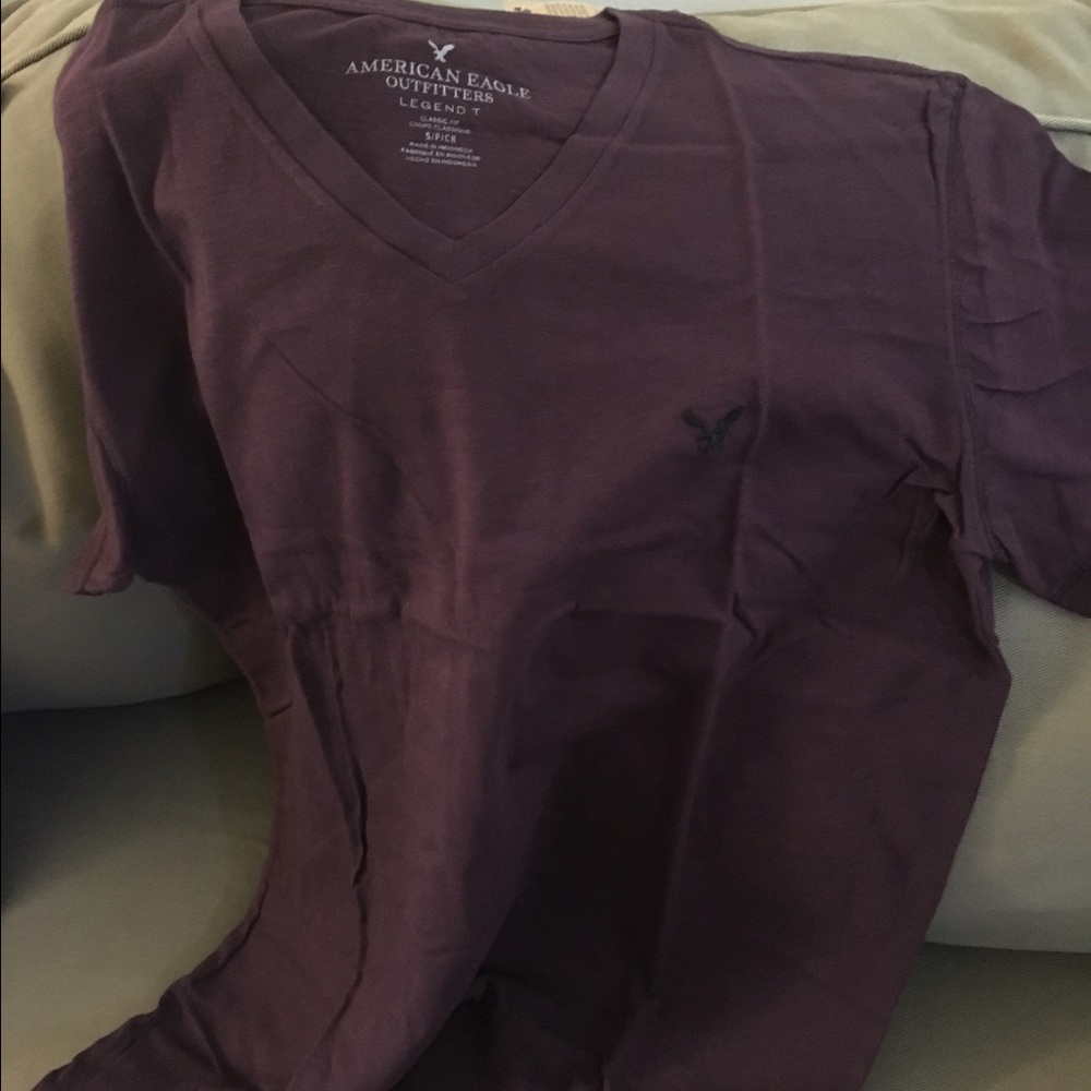 American eagle tee shirt