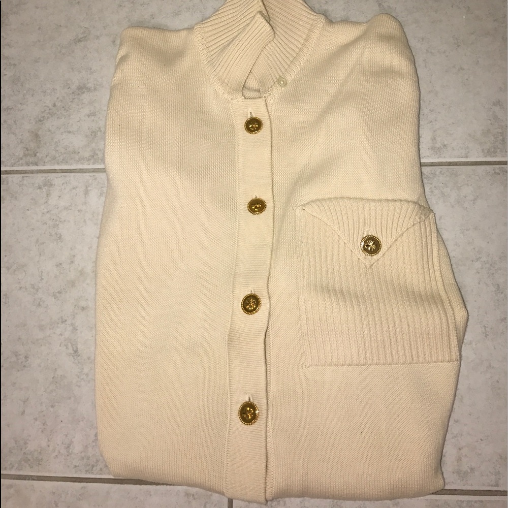 CHANEL button down sweater (quarter sleeve) 🙌🏻😊