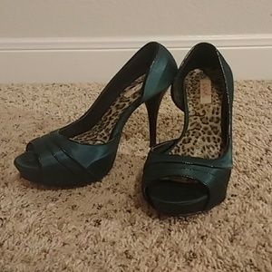 Emerald Green Satin High Heel Shoes size 8