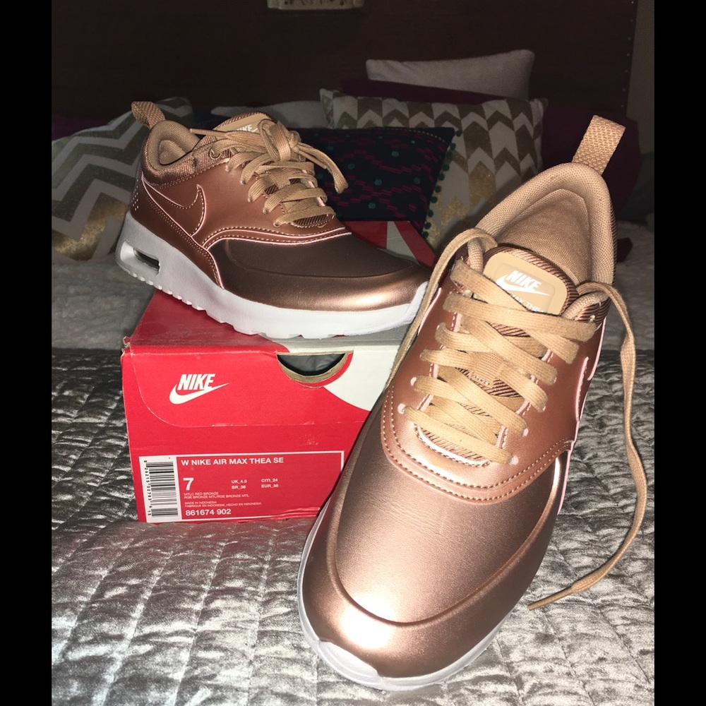 NIB Nike Air Max Thea rose gold size 7