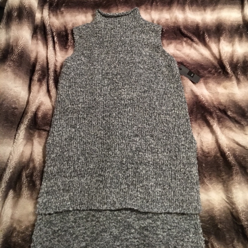Flash sale ⚡️Gray turtleneck tank sweater