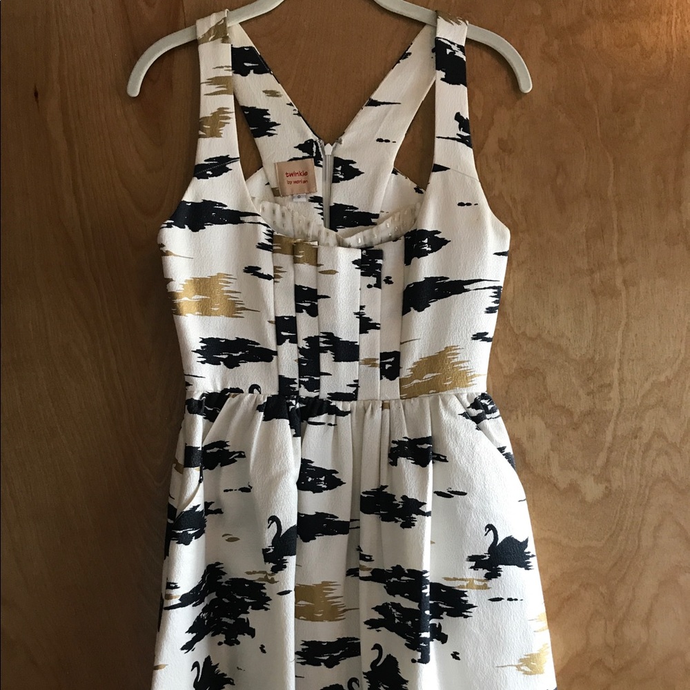 Anthropologie Twinkle by Wenlan Swan Dress