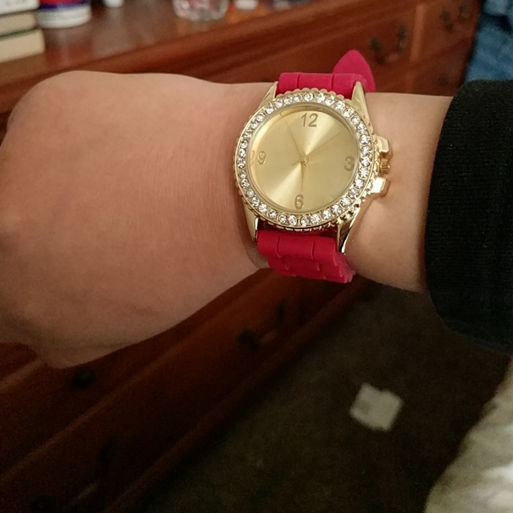 Rue 21 fashionable accessory watch