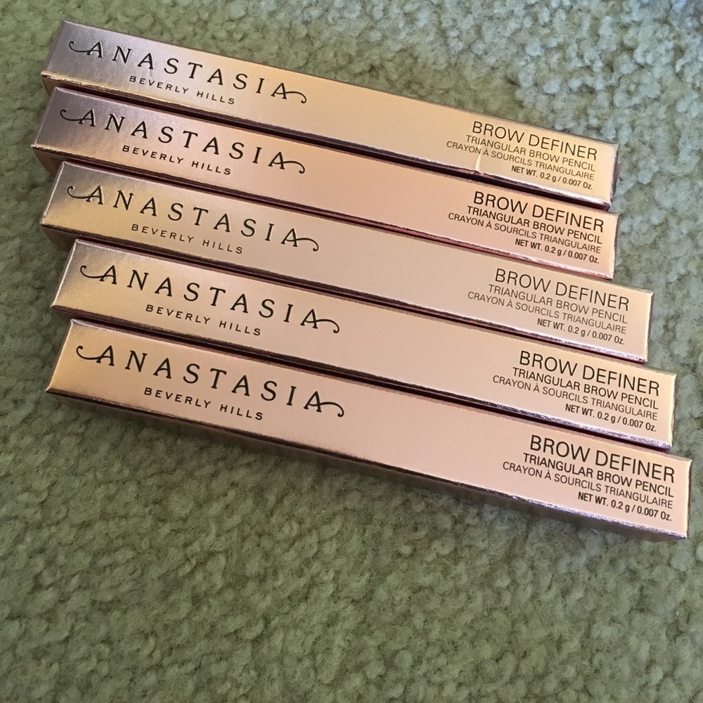 Anastasia Brow Definer