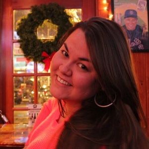 Meet your Posher, Priscila