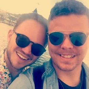 Meet your Posher, Hunter