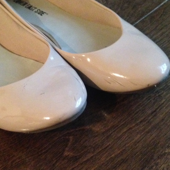 Nude Ballet Flats - Picture 2 of 5