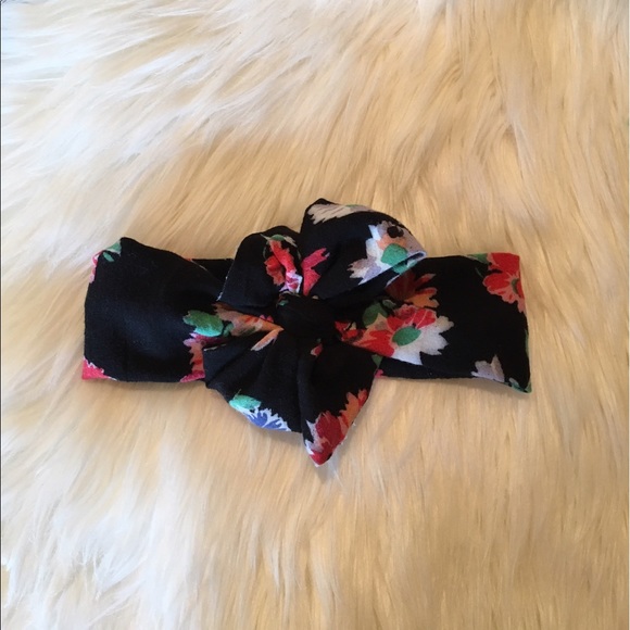 🌹CLEARANCE!Floral Headbands!Sewnbows.bigcarel.com - Picture 4 of 5