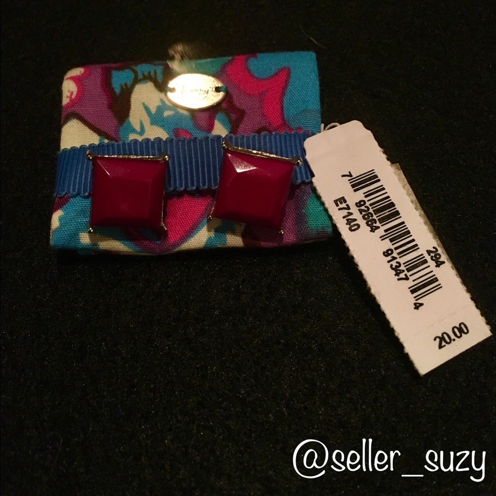 Berry Square Stud Earrings