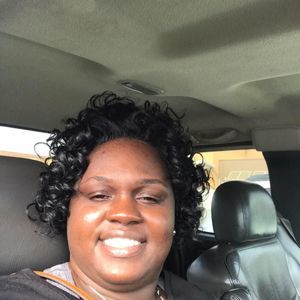 Meet your Posher, Ella