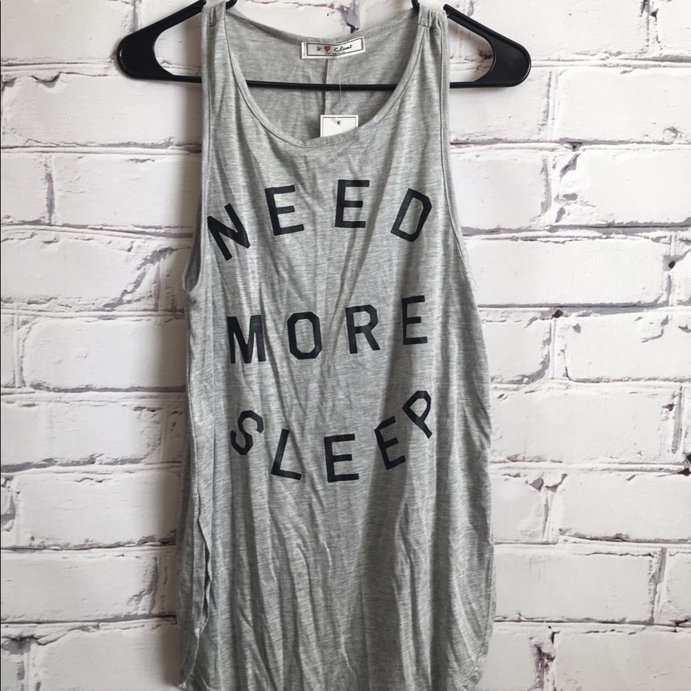 Small graphic tank