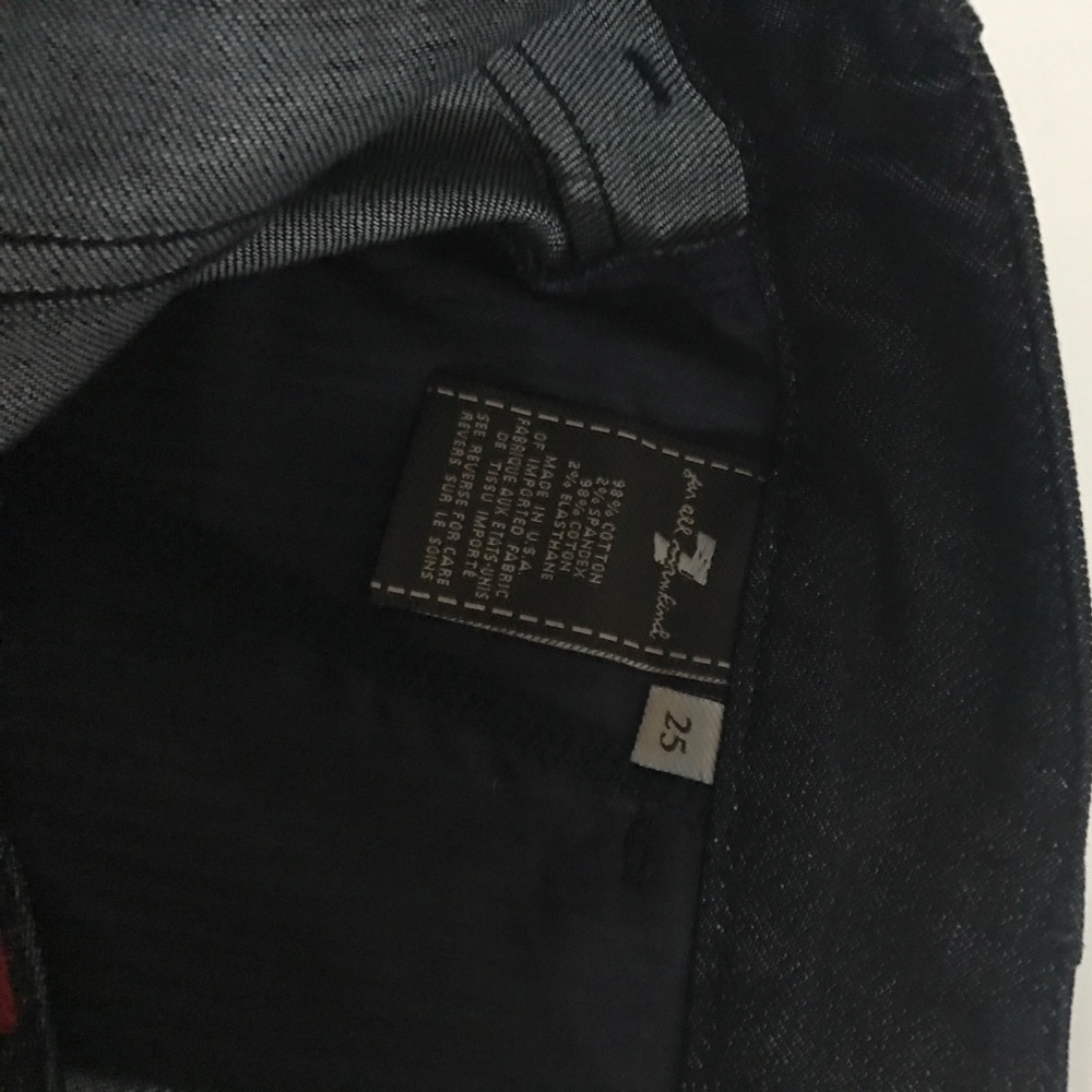 7 For All Mankind Shorts - Picture 5 of 7