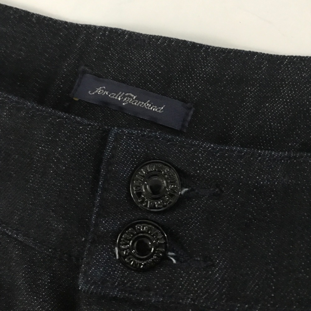 7 For All Mankind Shorts - Picture 7 of 7
