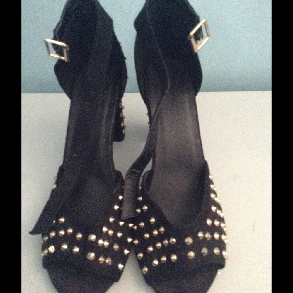TORRID CHUNKY HIGH HEEL STUDDED SANDALS SZ 12